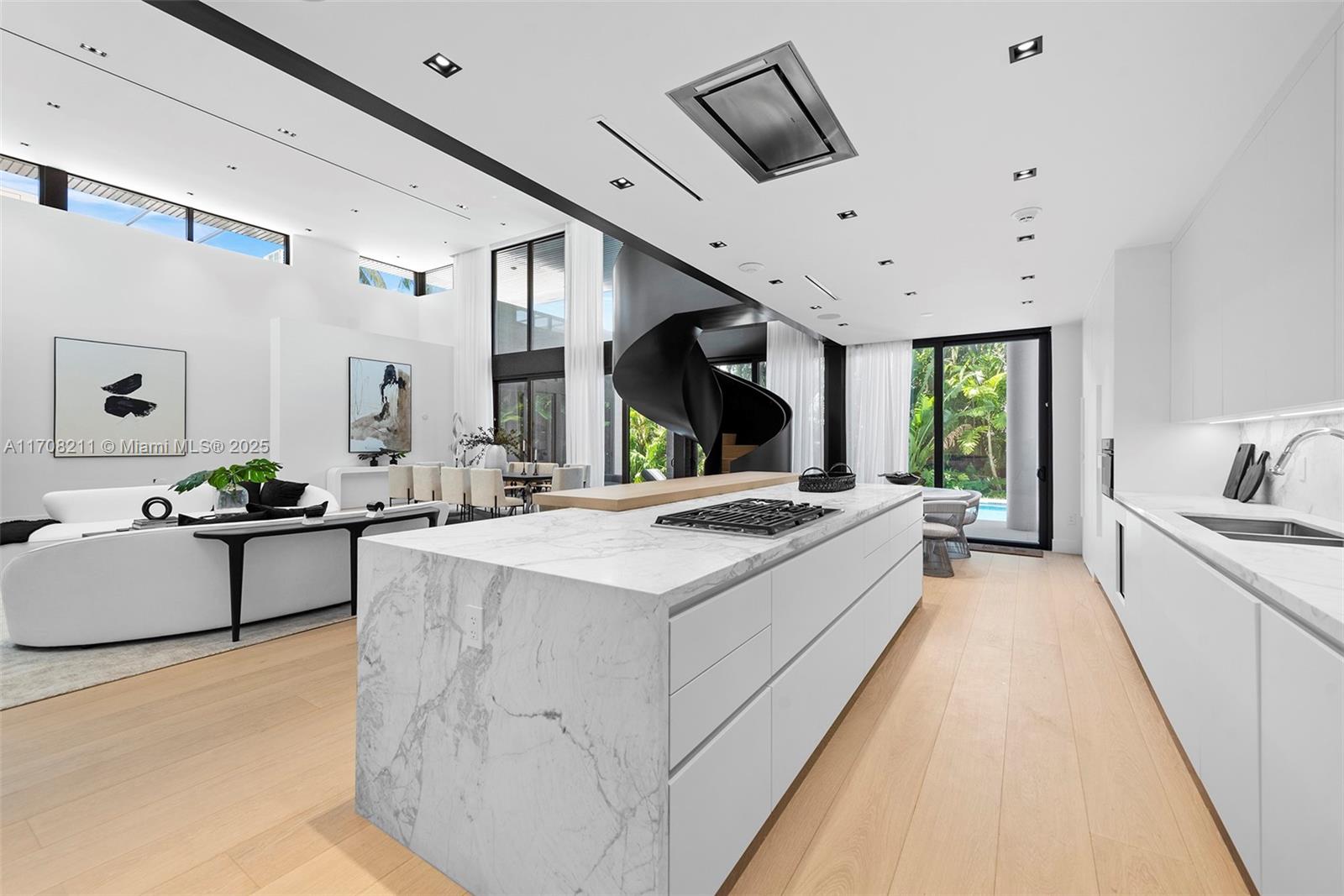 GOLDEN BEACH SEC A - Residential
