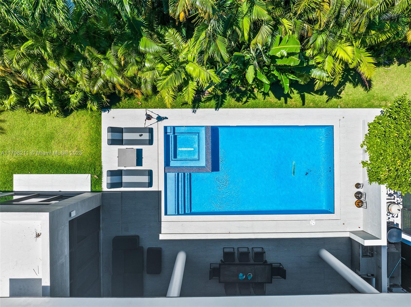 GOLDEN BEACH SEC A - Residential