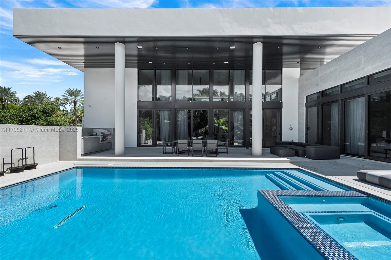 GOLDEN BEACH SEC A - Residential