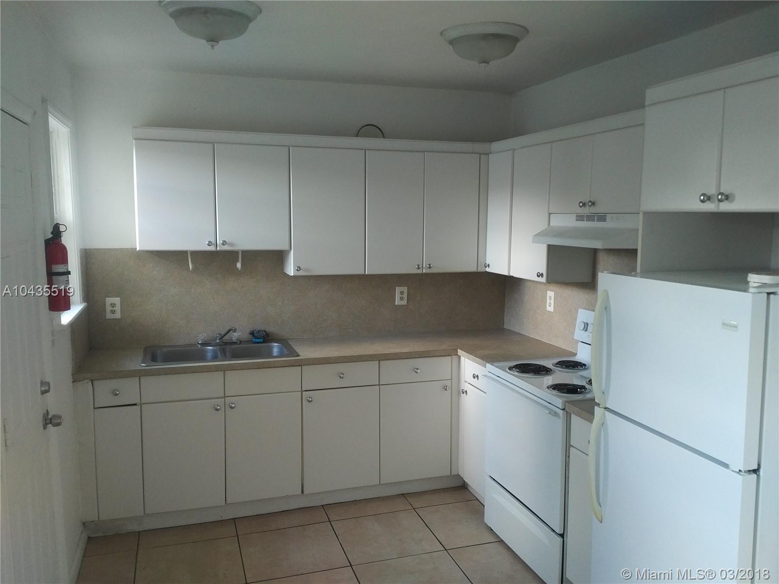 DAVIS ADDN TO BISC PARK V - Residential Income