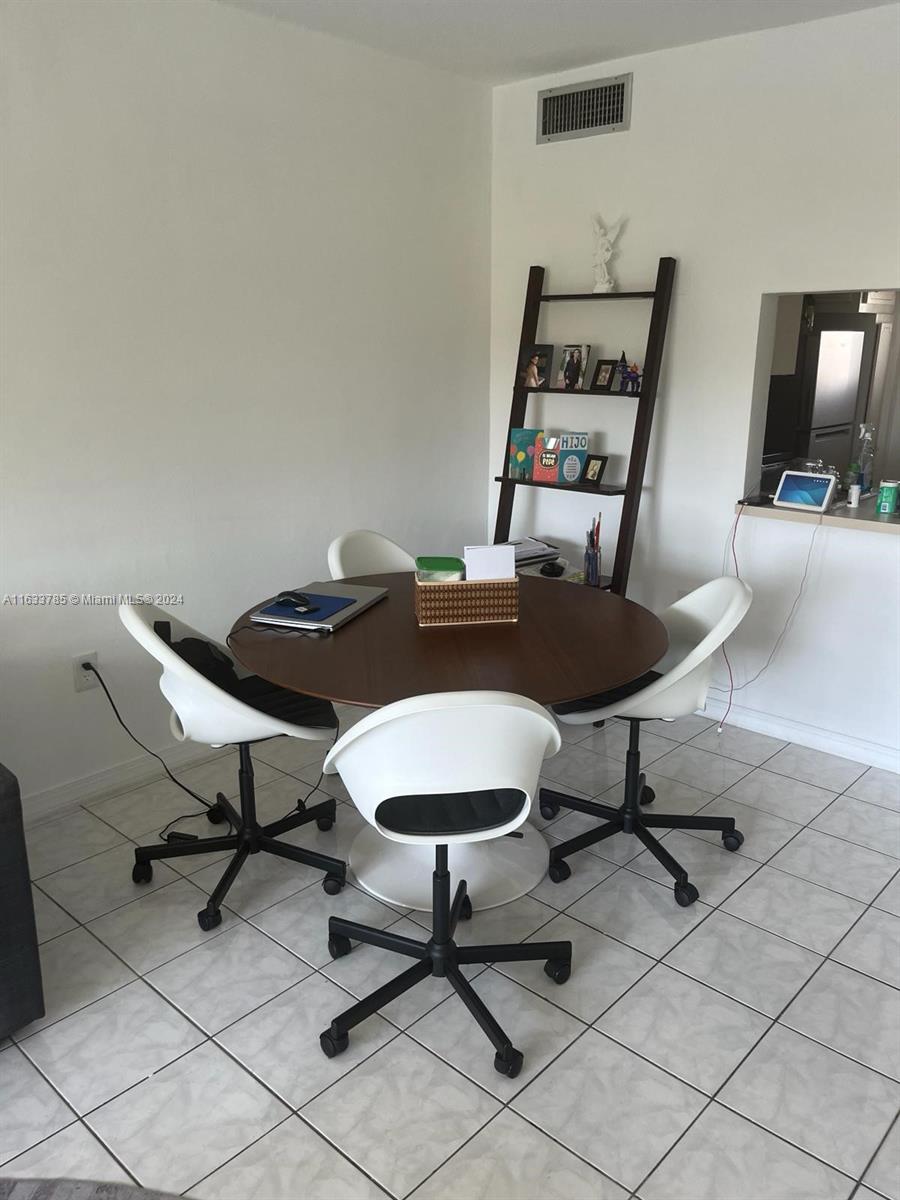 BISC LAKE GARDENS CONDO N - Residential Lease