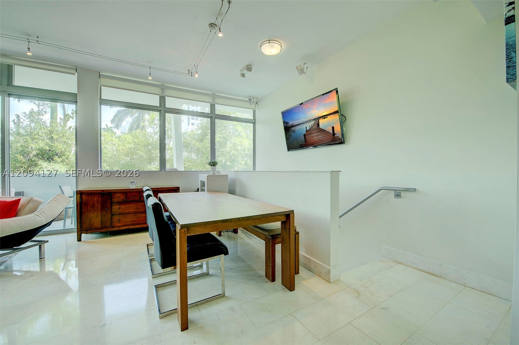1577 Bay Rd 201