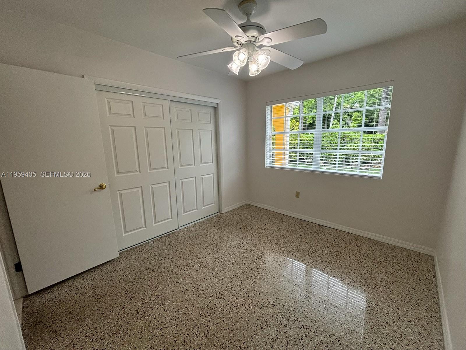 TROPICAL ISLE HOMES SUB 4 - Residential