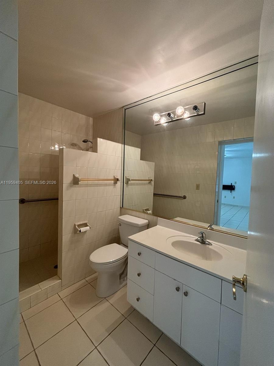 TROPICAL ISLE HOMES SUB 4 - Residential