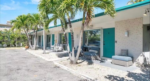 333 Palm St Hollywood FL 33019