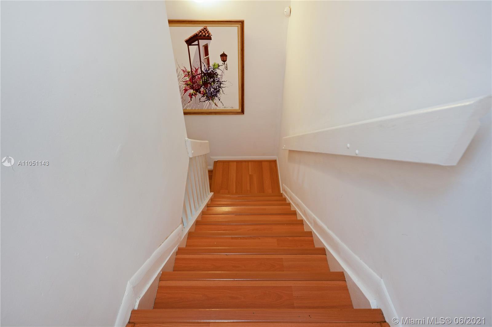 LAMBIANCE TOWNHOMES KENDA - Residential