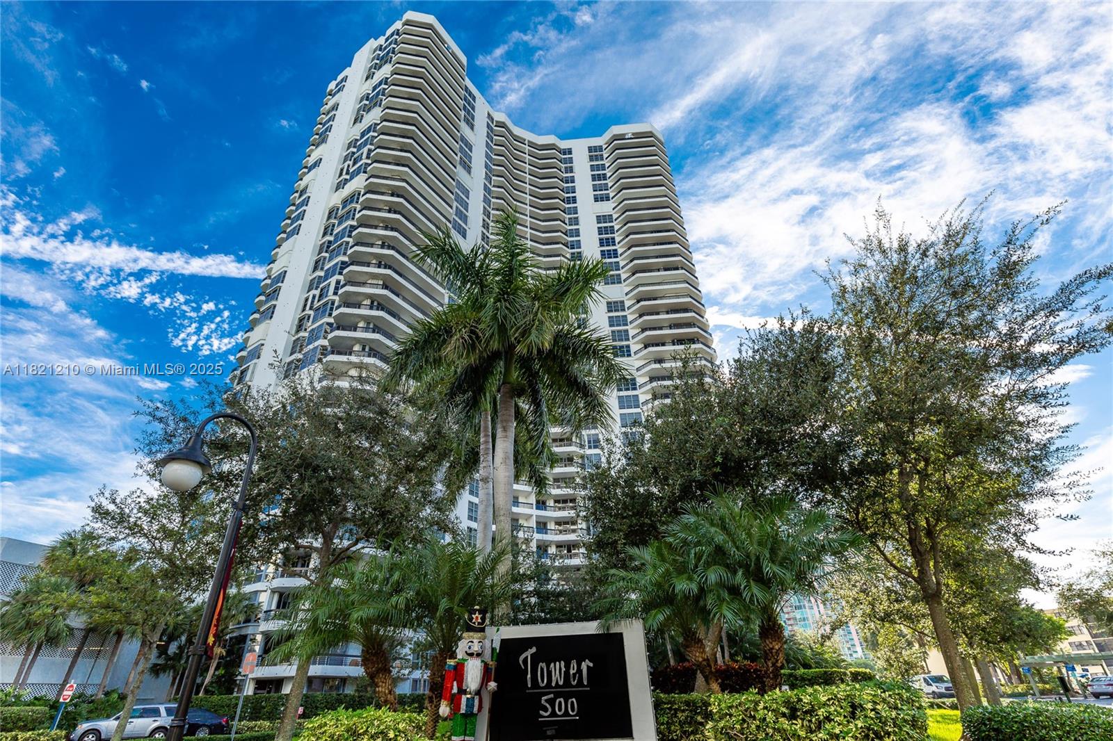 MYSTIC POINTE TOWER 500 C - Residential