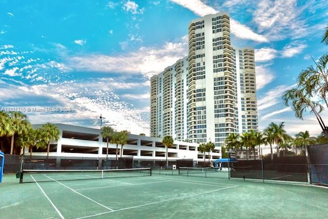 MYSTIC POINTE TOWER 500 C - Residential