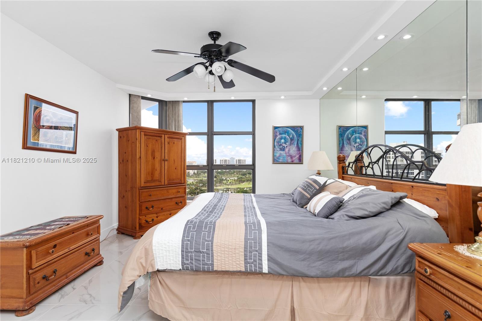 MYSTIC POINTE TOWER 500 C - Residential