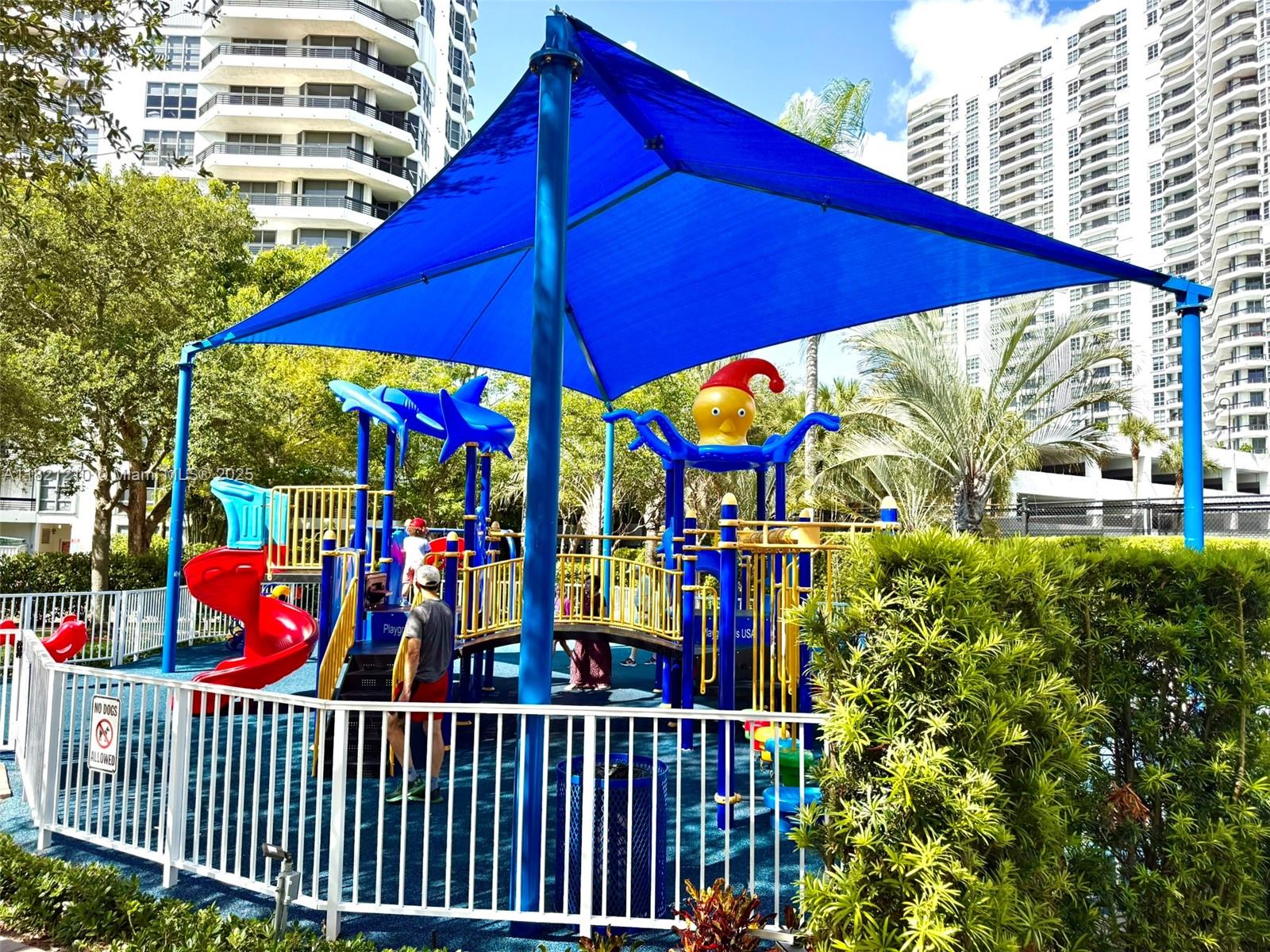 MYSTIC POINTE TOWER 500 C - Residential