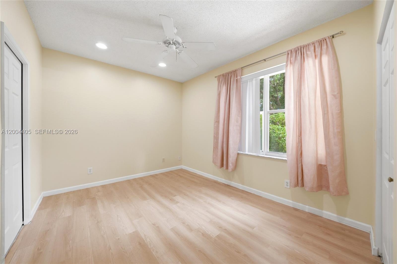 CORAL TRACE - Residential Lease