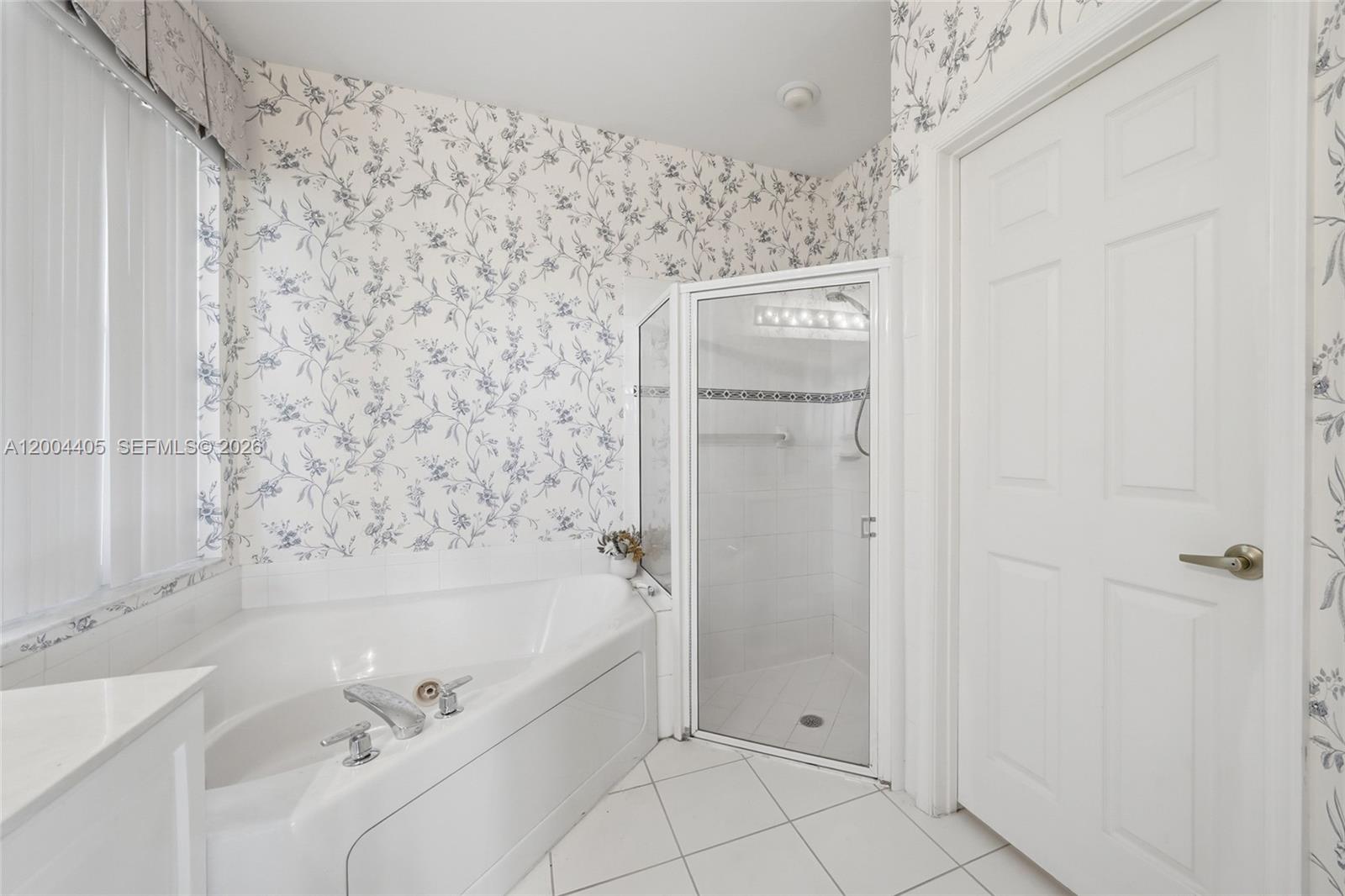 CORAL TRACE - Residential Lease