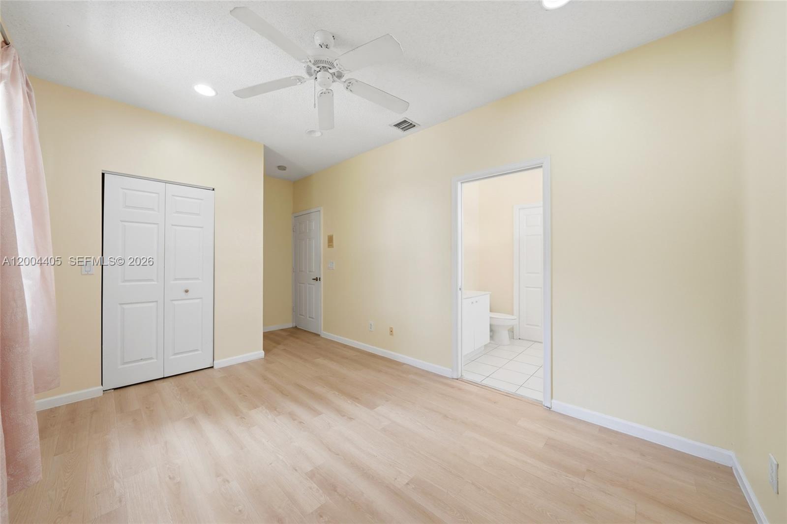 CORAL TRACE - Residential Lease
