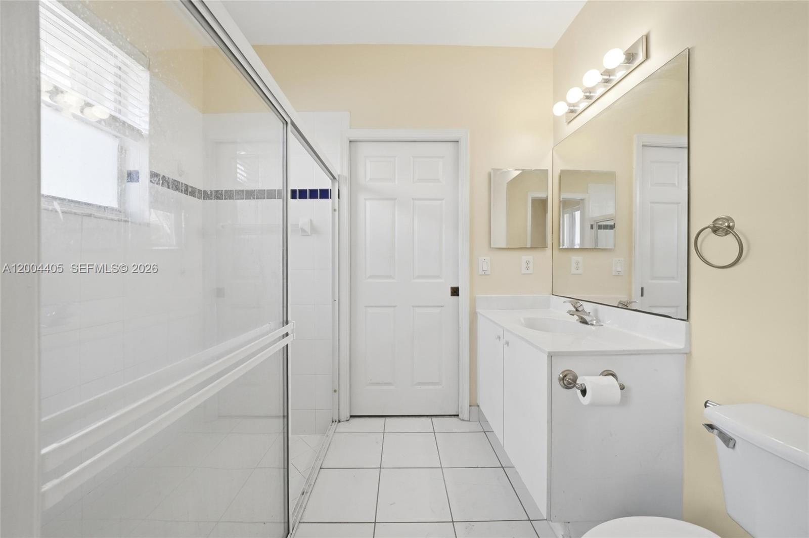 CORAL TRACE - Residential Lease