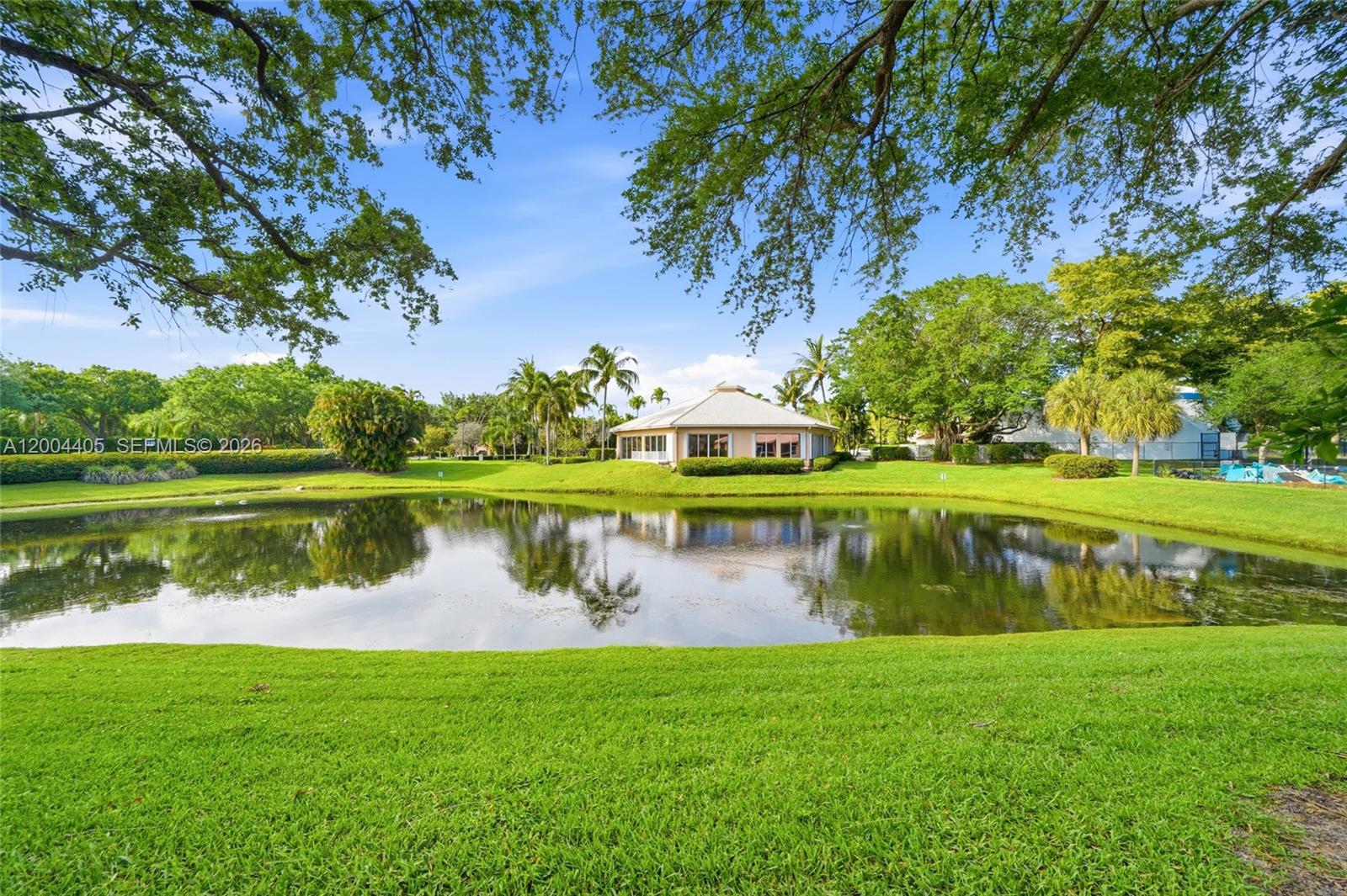 CORAL TRACE - Residential Lease