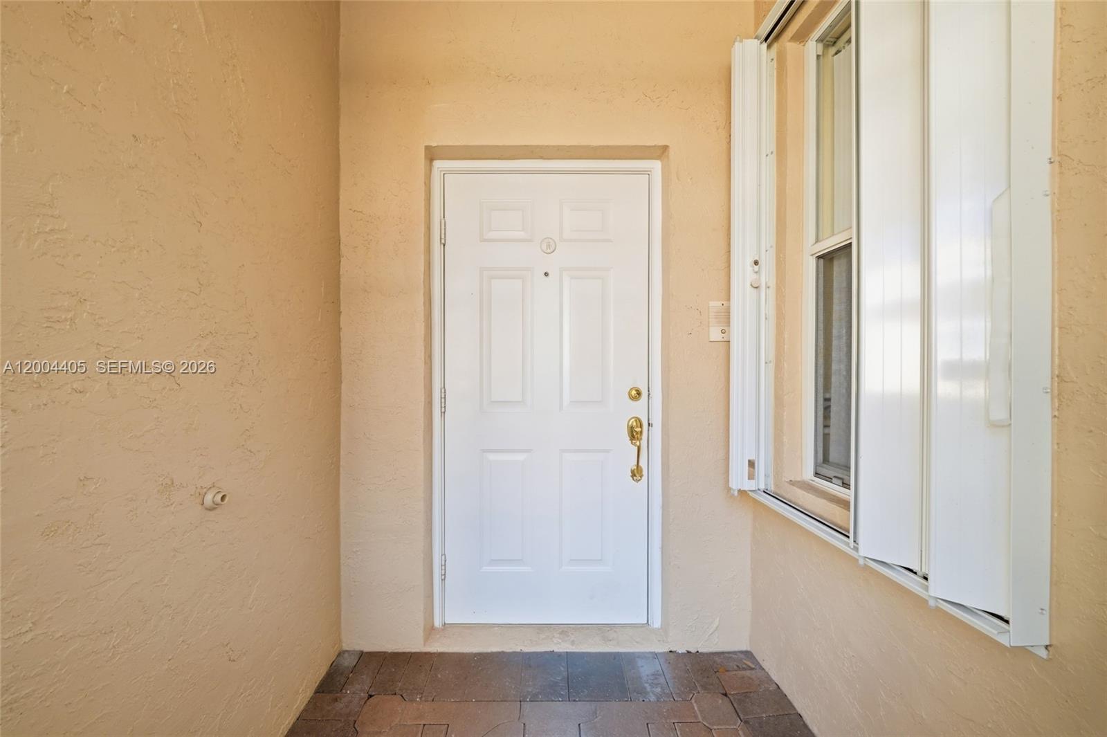 CORAL TRACE - Residential Lease