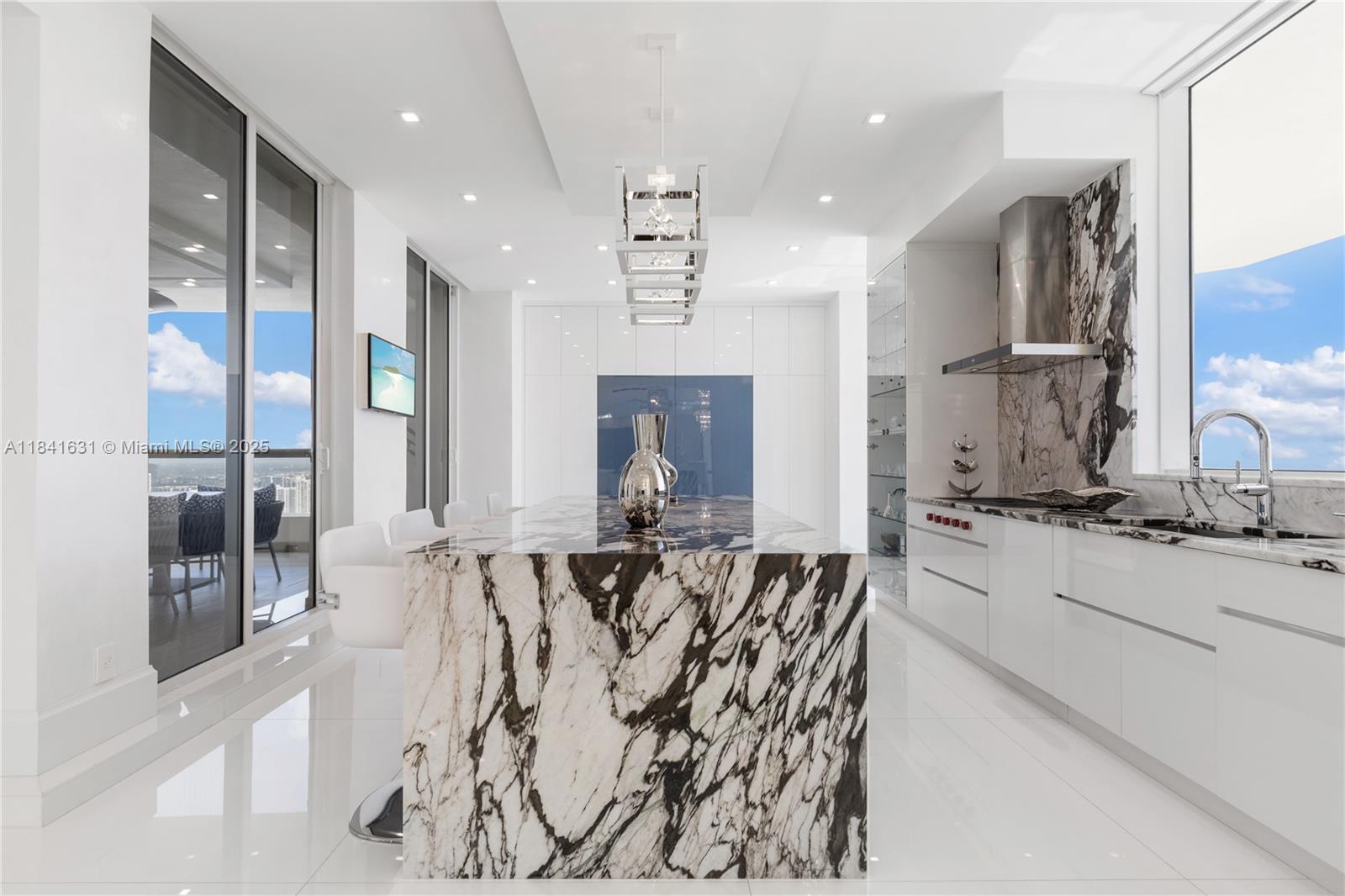 ACQUALINA OCEAN RESIDENCE - Residential