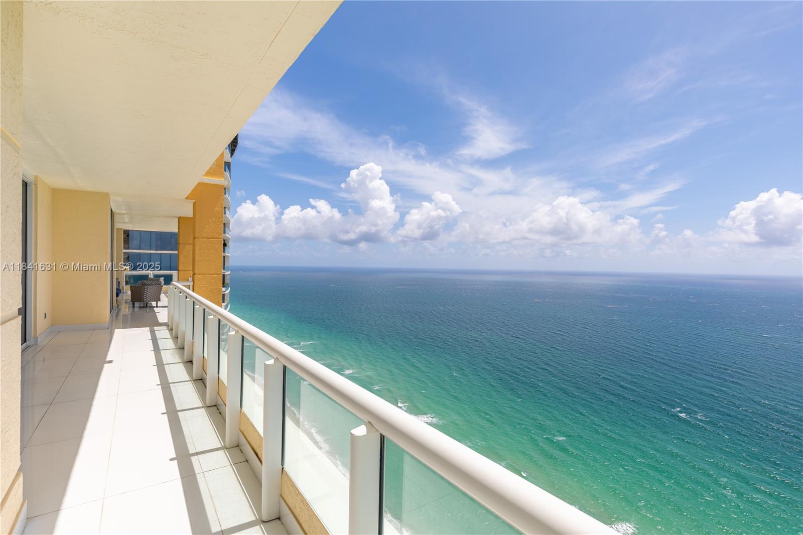 ACQUALINA OCEAN RESIDENCE - Residential