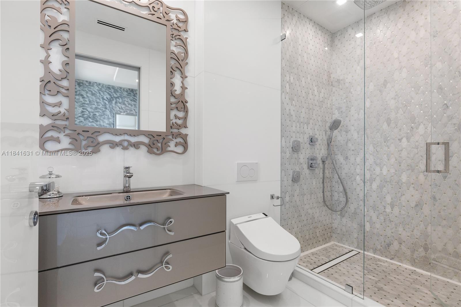 ACQUALINA OCEAN RESIDENCE - Residential