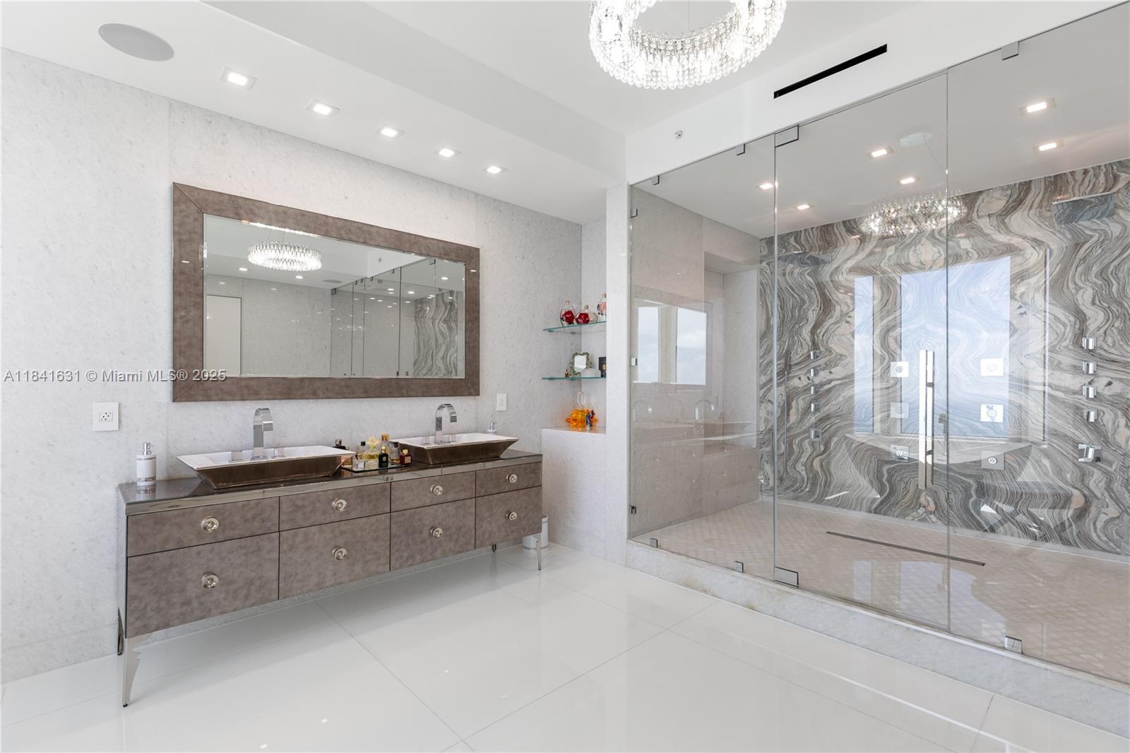 ACQUALINA OCEAN RESIDENCE - Residential