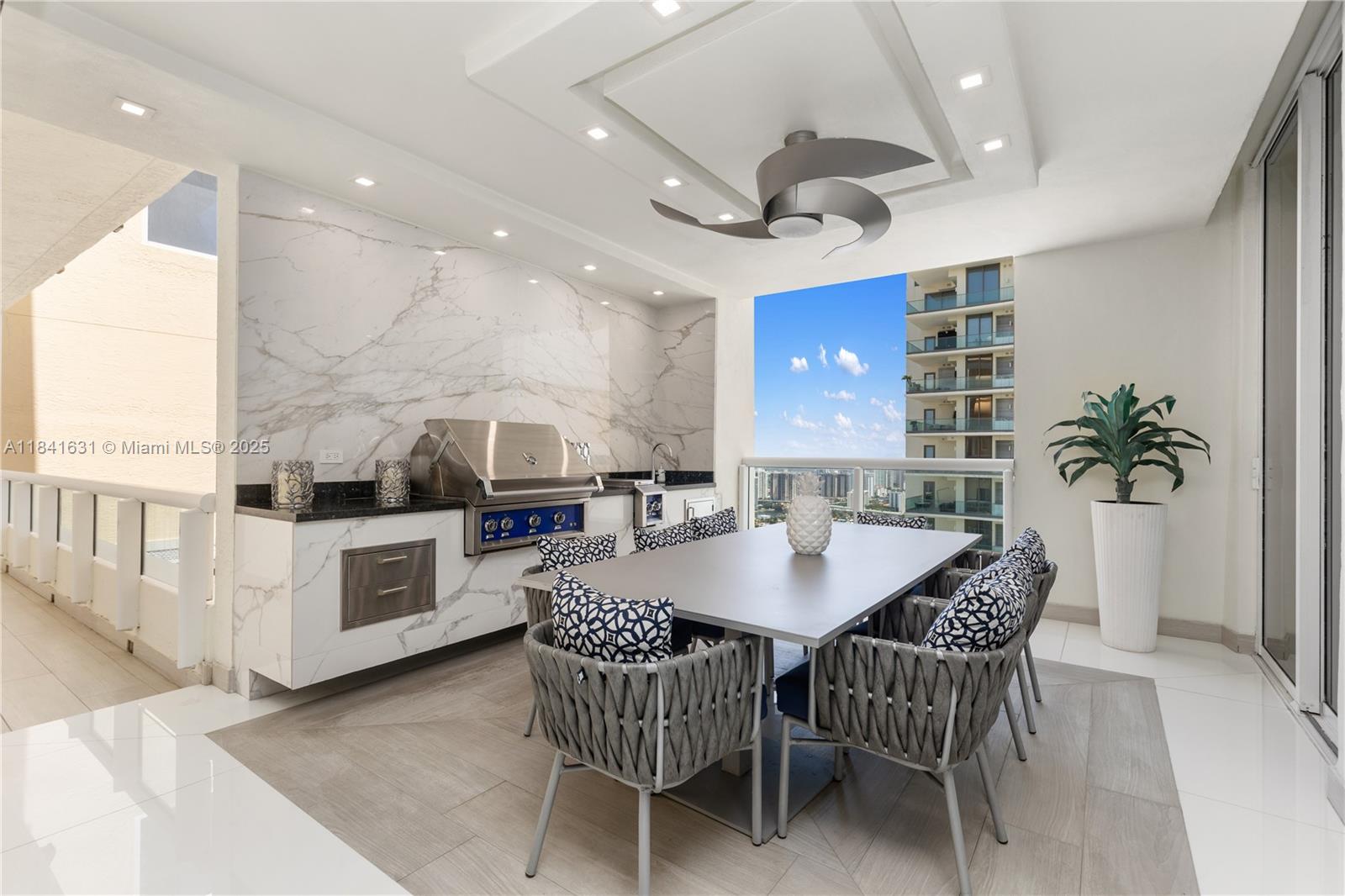 ACQUALINA OCEAN RESIDENCE - Residential