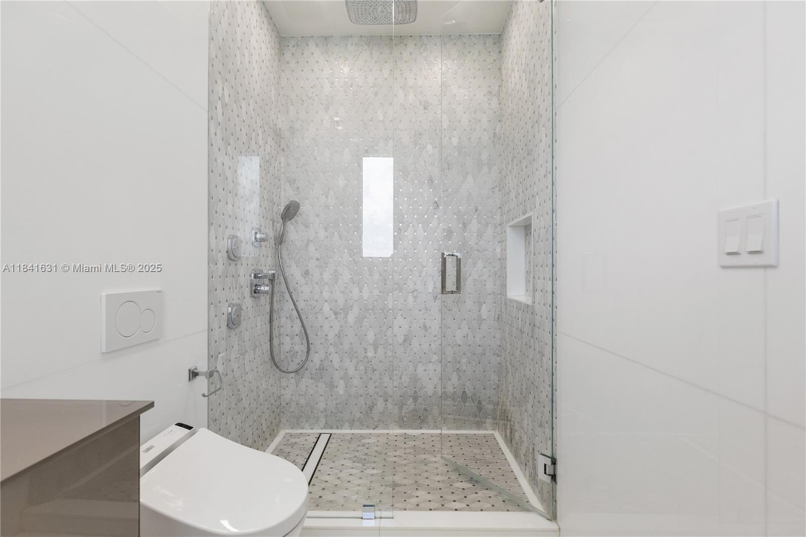 ACQUALINA OCEAN RESIDENCE - Residential