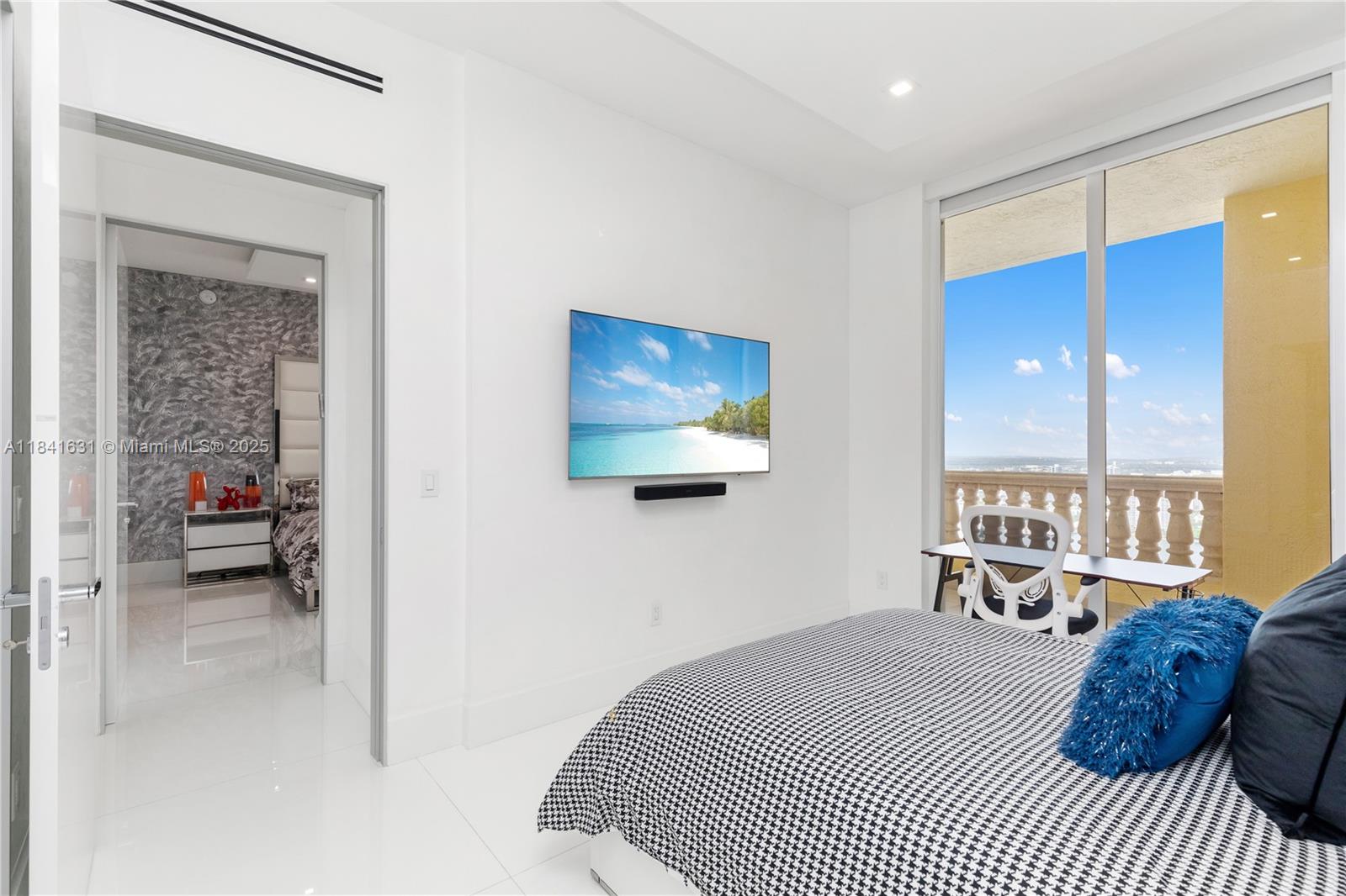ACQUALINA OCEAN RESIDENCE - Residential