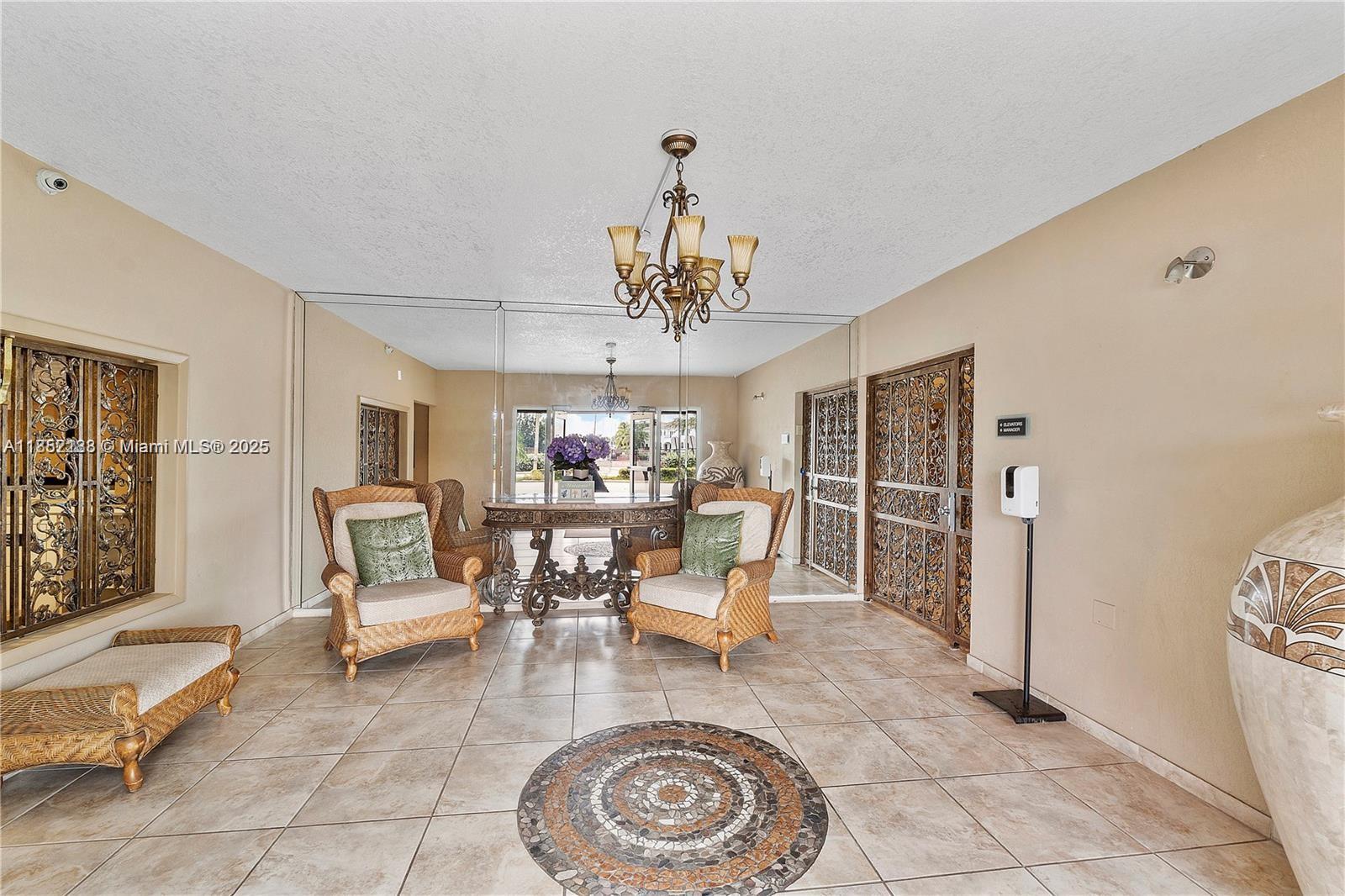 STRATFORD TOWERS CONDO - Residential