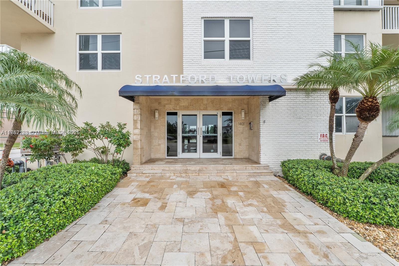 Beach Life at its BEST! Penthouse unit has amazing ocean & intracoastal views from every hurricane impact window and slider. Stainless appliances, wood cabinets, granite counters, open kitchen, large living/dining area, remodeled baths, new electrical panel, AC 4 yrs old, lots of closets & storage. Your own washer/dryer, tankless hot water heater. Wonderful "boutique" building, pool, gym, bike storage, rec room. Steps to Award-Winning Hollywood Beach Broadwalk, pristine beaches, entertainment, restaurants. Take the electric Circuit up and down the beach or to downtown Hollywood. Minutes to airports, seaports, world-class shopping, cultural and sports centers, new "beach" Publix down the street. You'll never run out of things to do here. Come see for yourself!