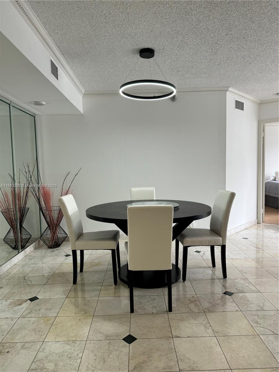 MYSTIC POINTE TOWER 600 C - Residential