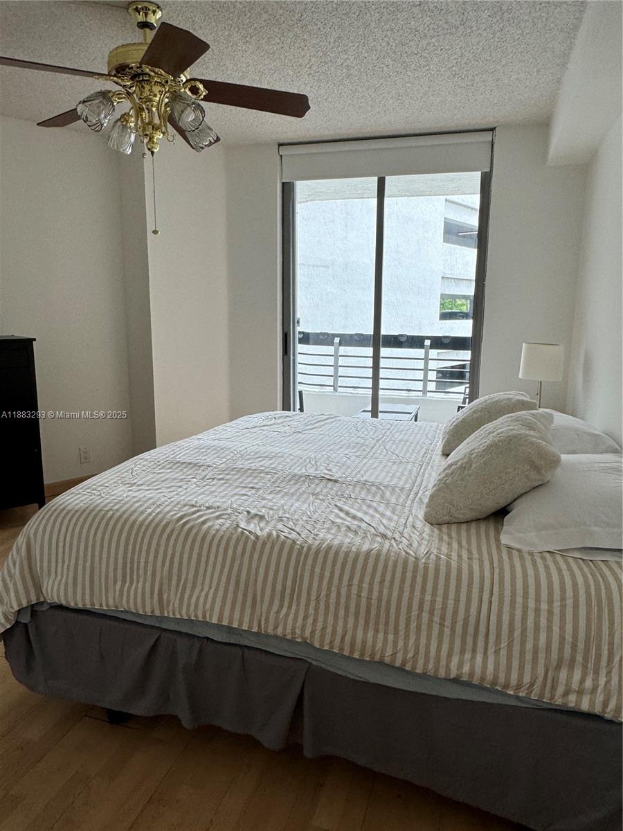 MYSTIC POINTE TOWER 600 C - Residential