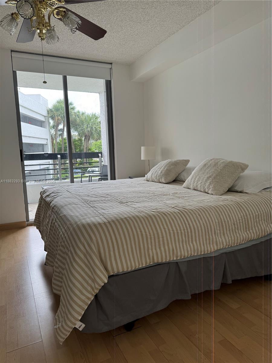 MYSTIC POINTE TOWER 600 C - Residential