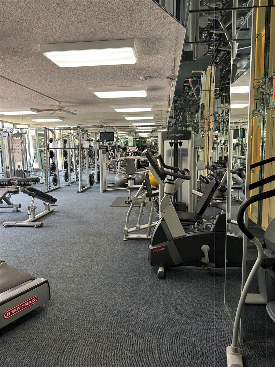 MYSTIC POINTE TOWER 600 C - Residential