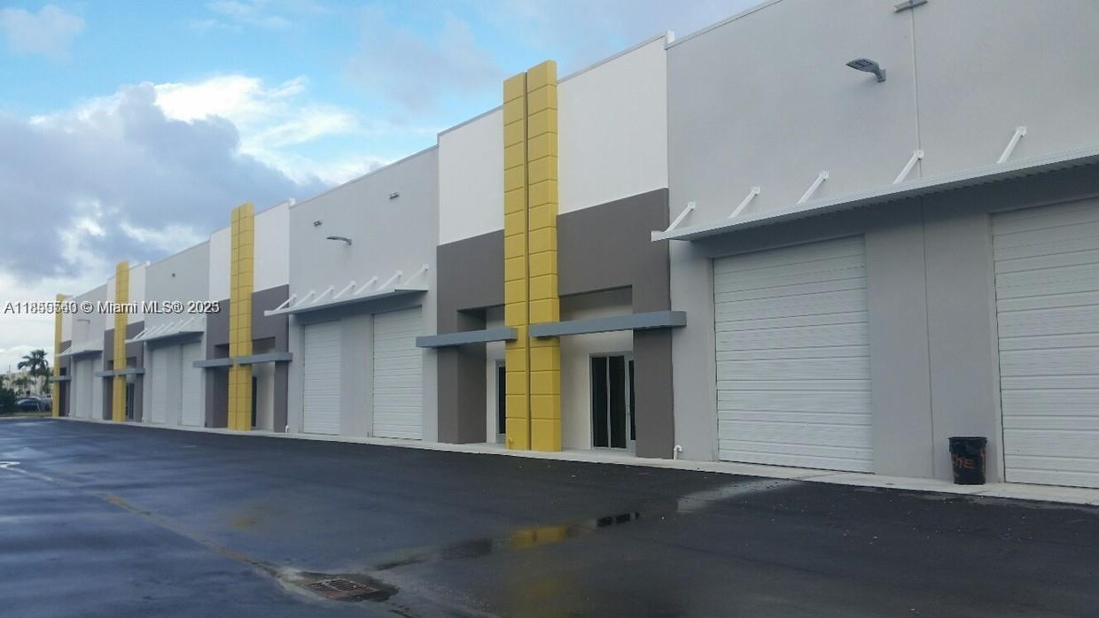 +/- 1,300 SF street level office/warehouse. +/-300 SF of office space and open warehouse area. Front loaded. Located at the desirable Dolphin Park of Commerce III near the Dolphin Mall and the Turnpike.
