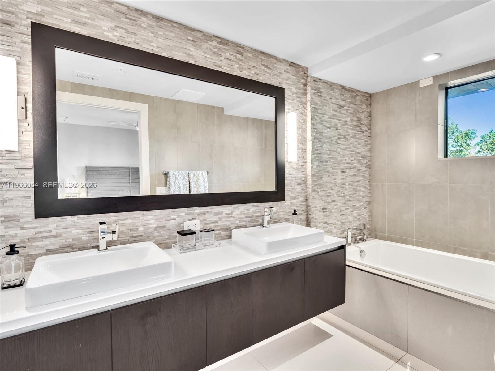 30 THIRTY NORTH OCEAN CON - Residential Lease