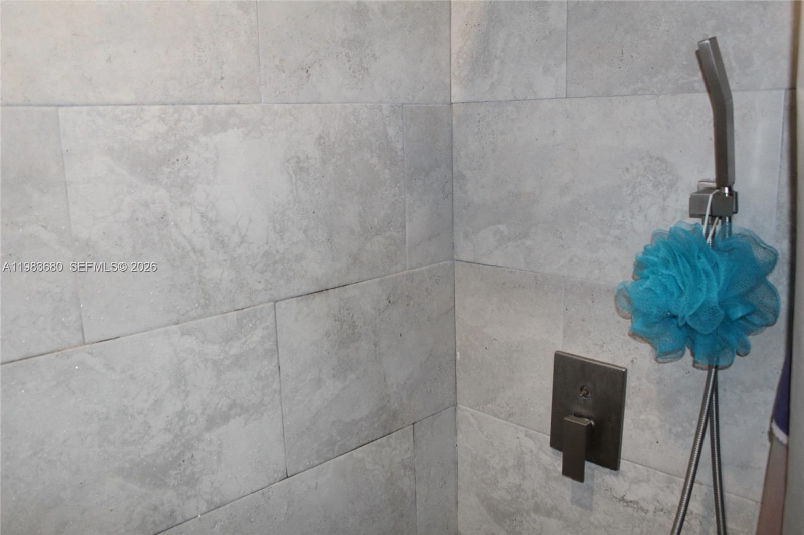 LAKES BY THE BAY SEC 5 - Residential