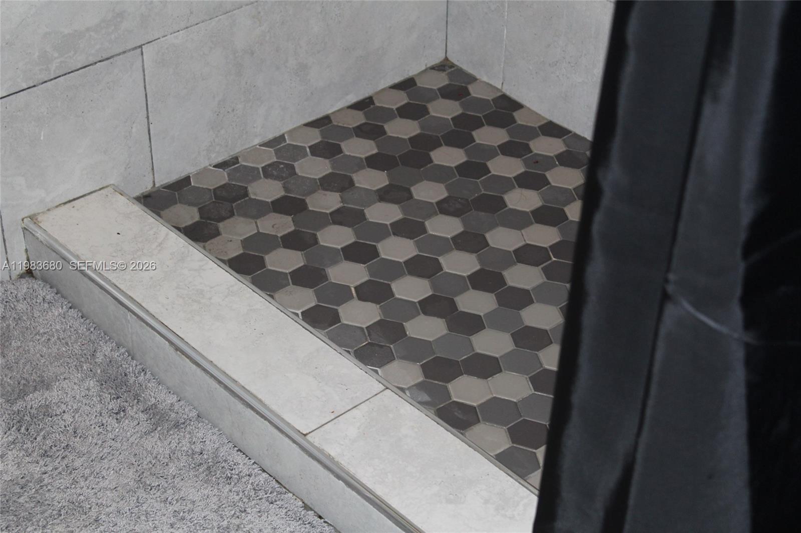 LAKES BY THE BAY SEC 5 - Residential