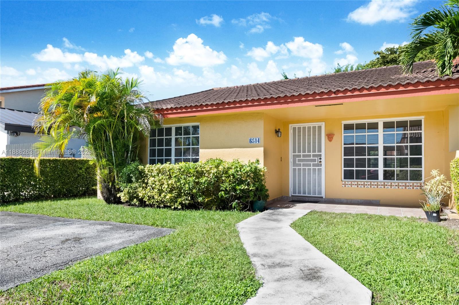 ARBORGATE KENDALL LK E CO - Residential