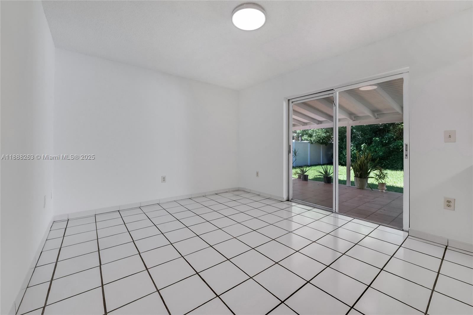 ARBORGATE KENDALL LK E CO - Residential