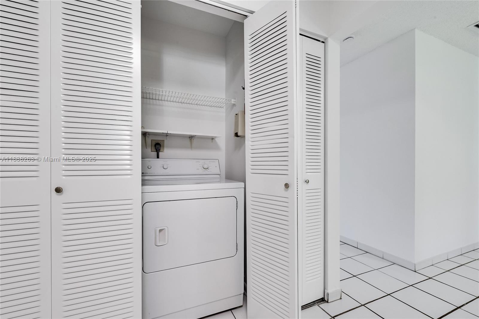 ARBORGATE KENDALL LK E CO - Residential