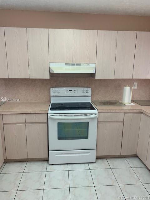 GRATIGNY PARK CONDO NO 1 - Residential Lease