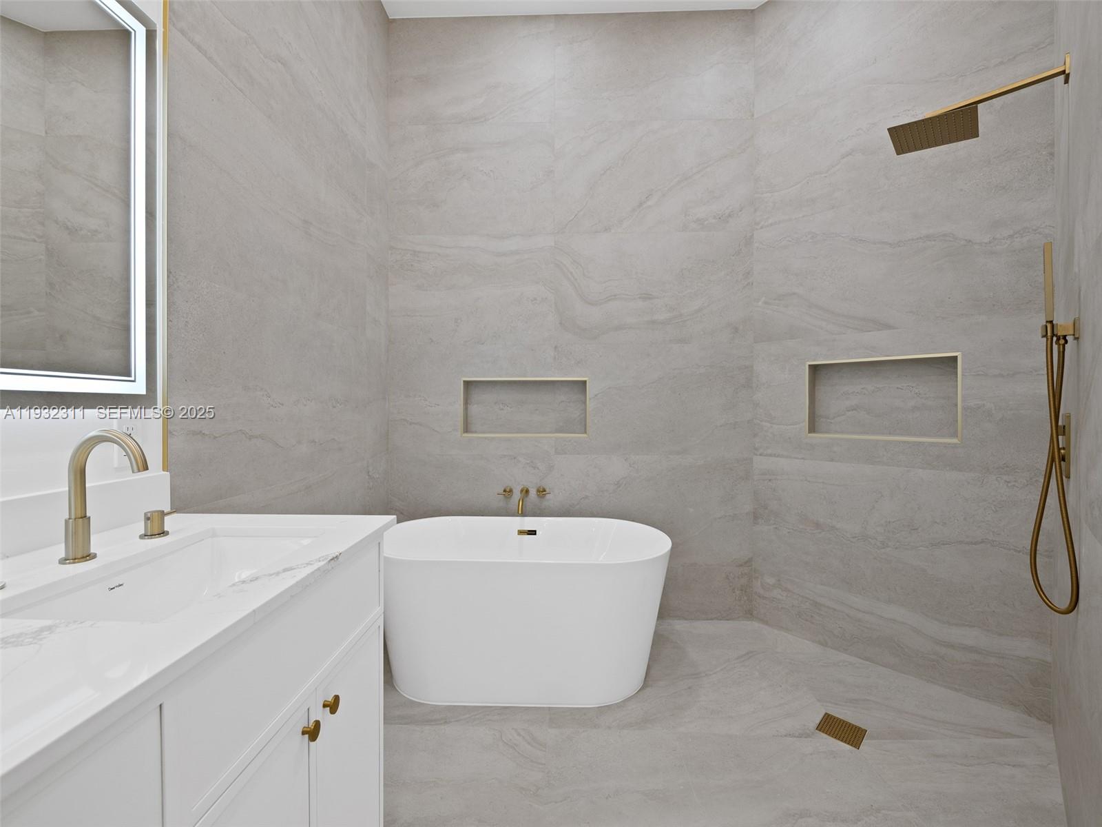 CEDAR CAY - Residential