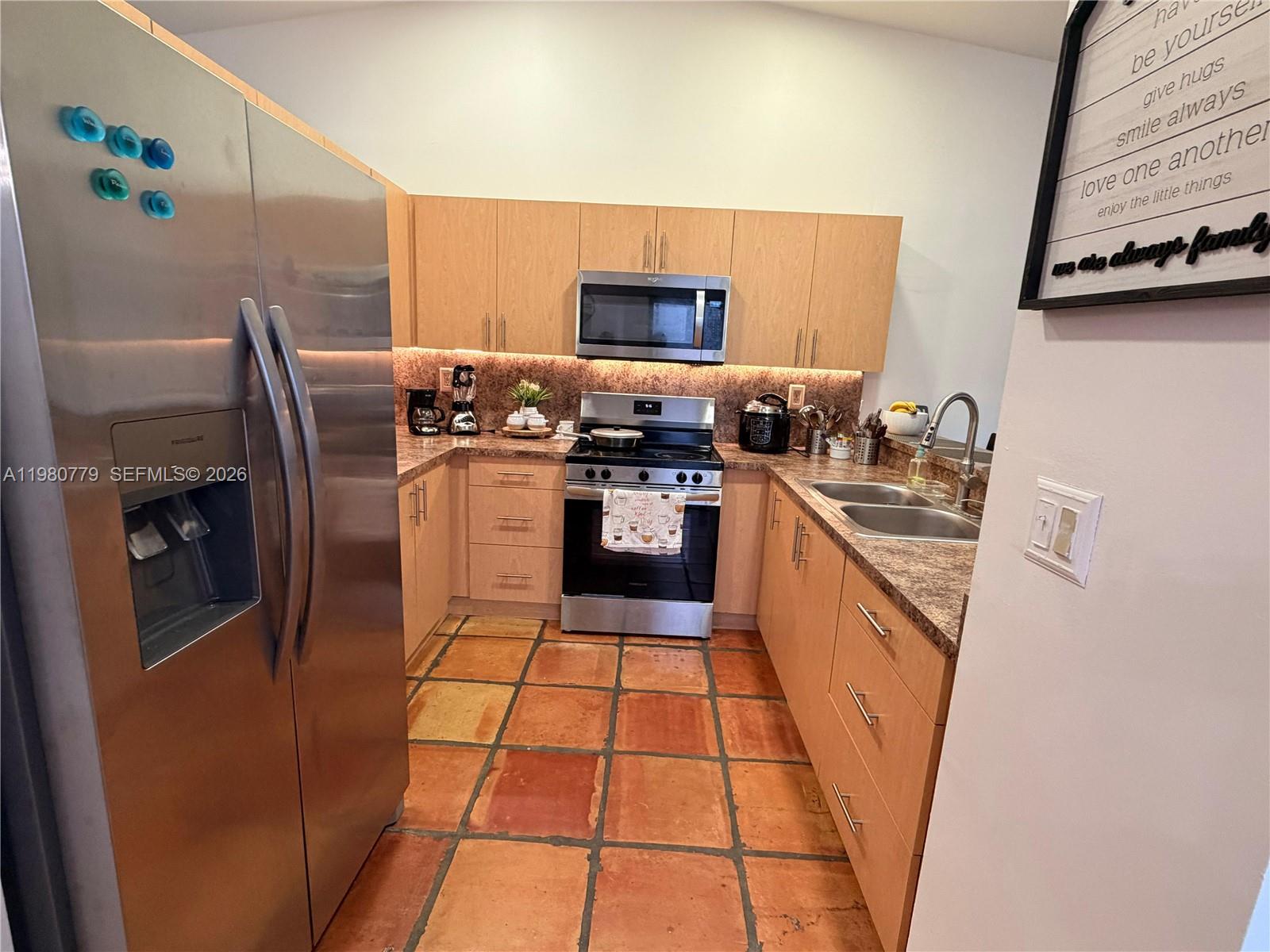 THE MOORS TOWNHOUSES - Residential