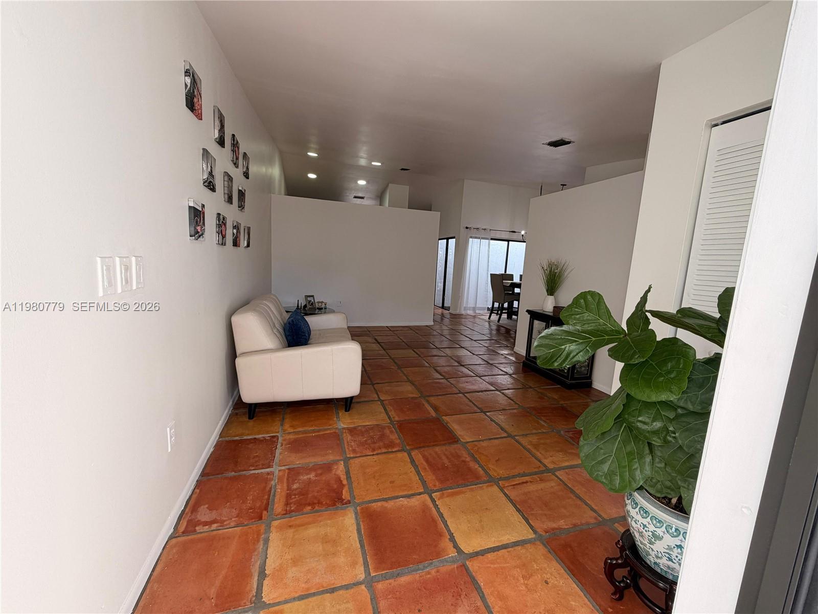 THE MOORS TOWNHOUSES - Residential