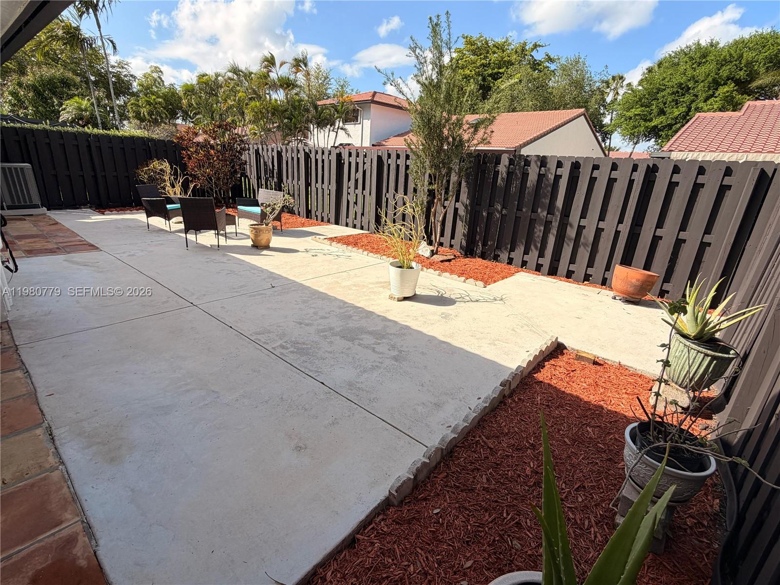 THE MOORS TOWNHOUSES - Residential