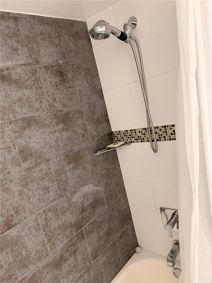 THE MOORS TOWNHOUSES - Residential