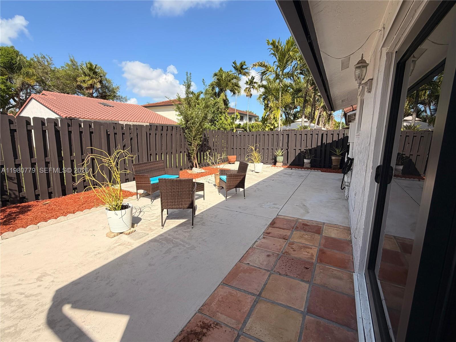 THE MOORS TOWNHOUSES - Residential