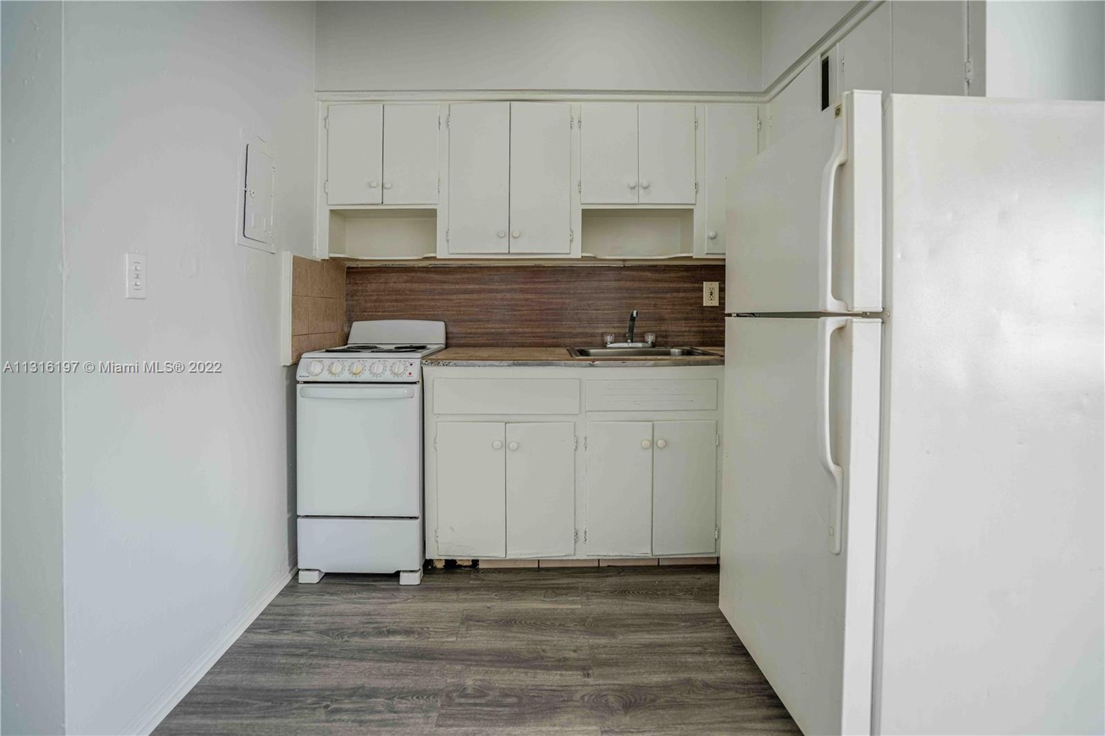 SHERRY PARK - Residential Lease