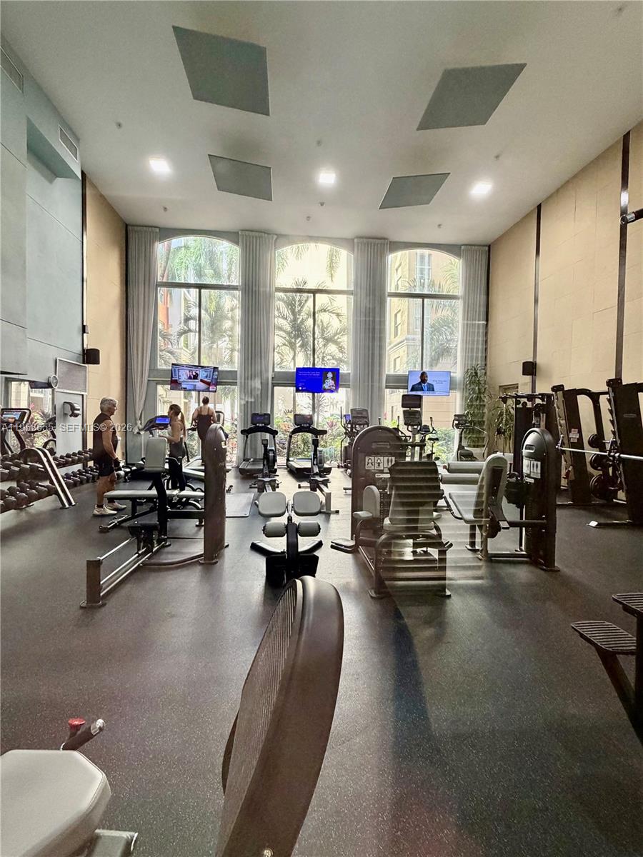 PORTO BELLAGIO CONDO - Residential Lease