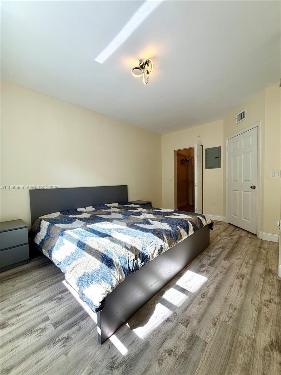 PORTO BELLAGIO CONDO - Residential Lease